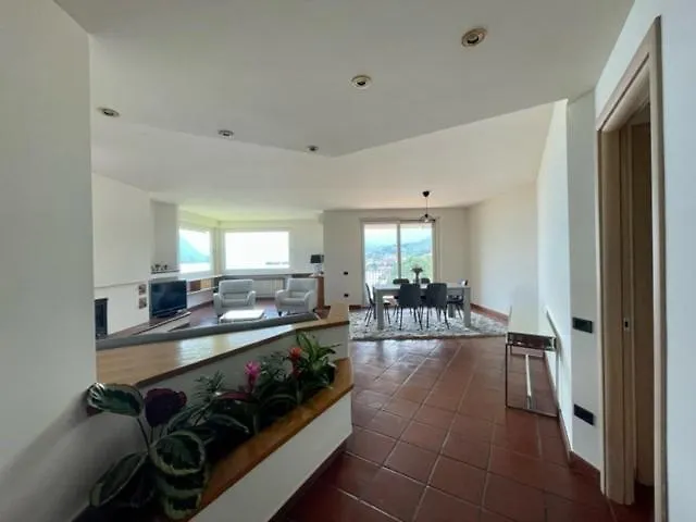 Villa Casa Caponetti Costa Volpino 0*,